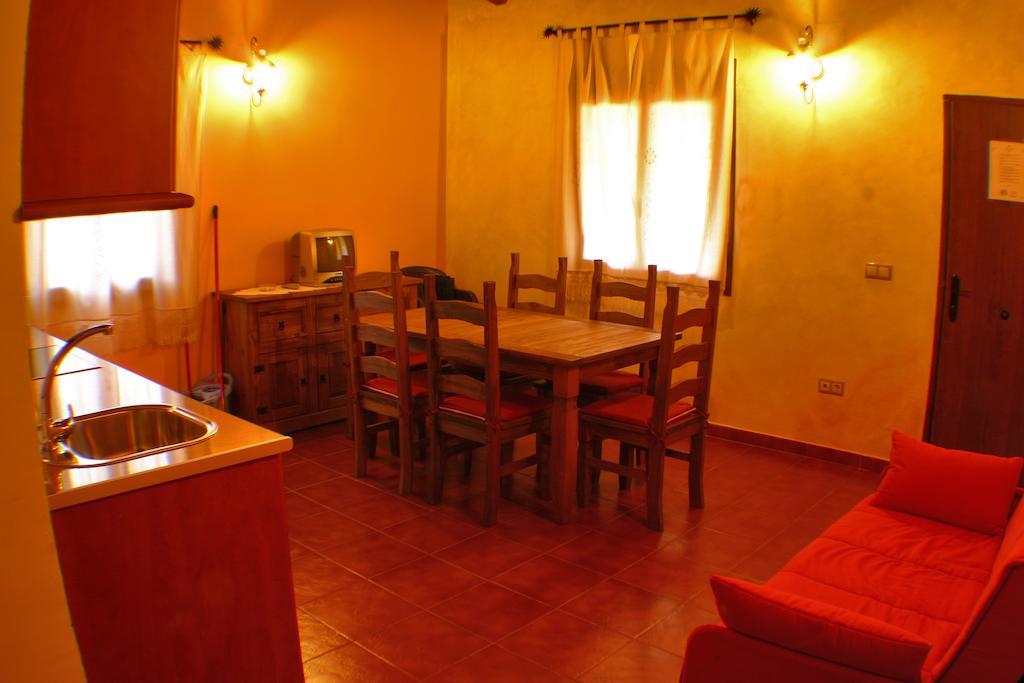 Apartamentos Rurales La Vega Del Jerte Ruang foto